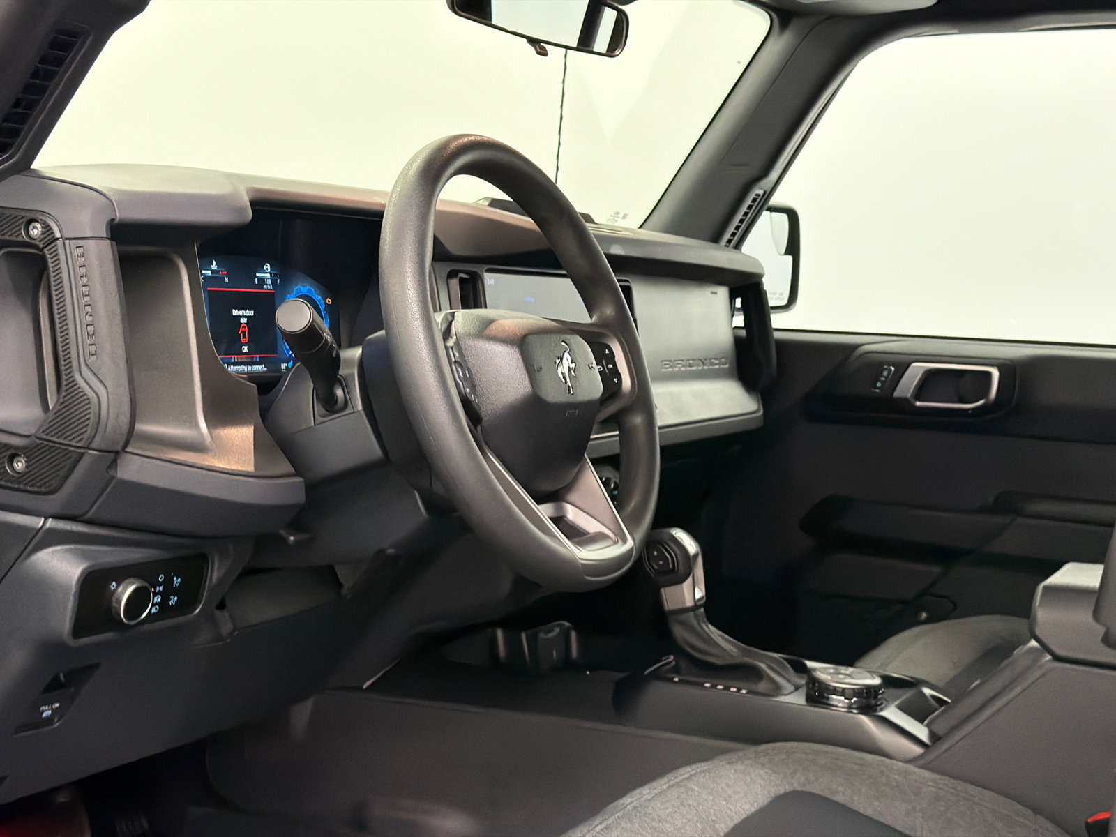 Used 2025 Ford Bronco 4-Door AWD/4WD image 14