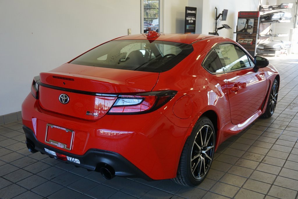 New 2025 Toyota GR86 image 15
