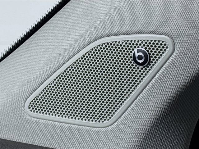 Certified 2024 Volkswagen Taos SEL image 18