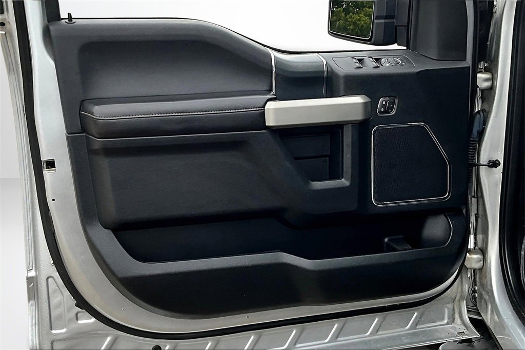 Used 2019 Ford F150 Lariat image 19