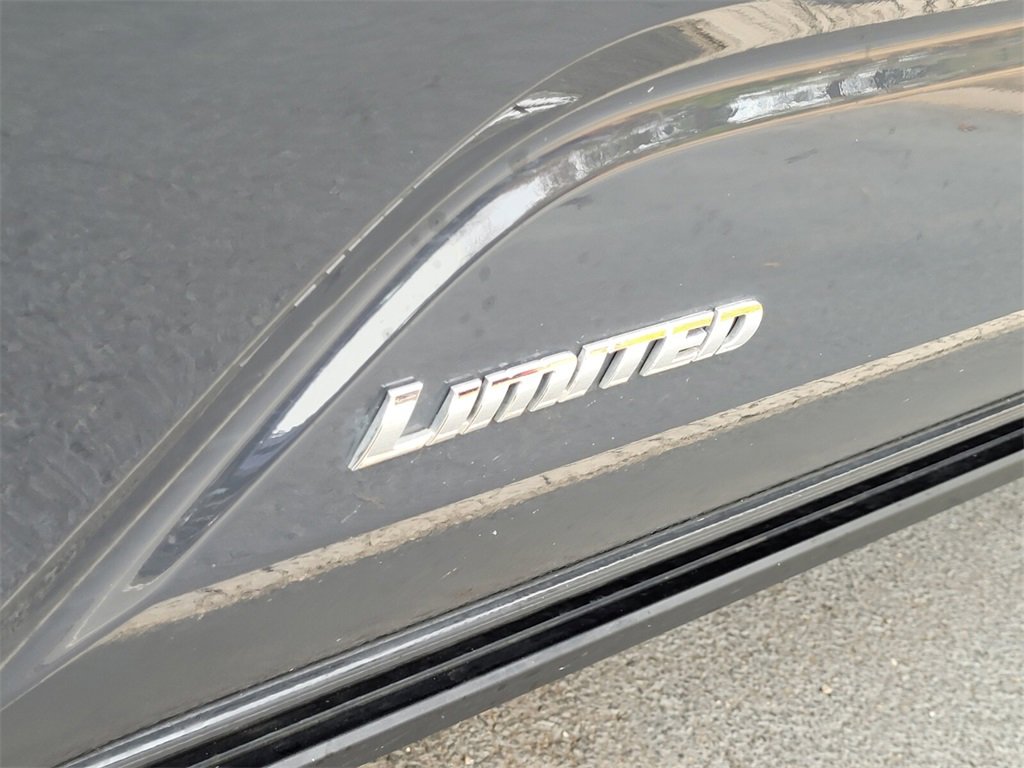 Used 2024 Toyota Tacoma Limited image 5