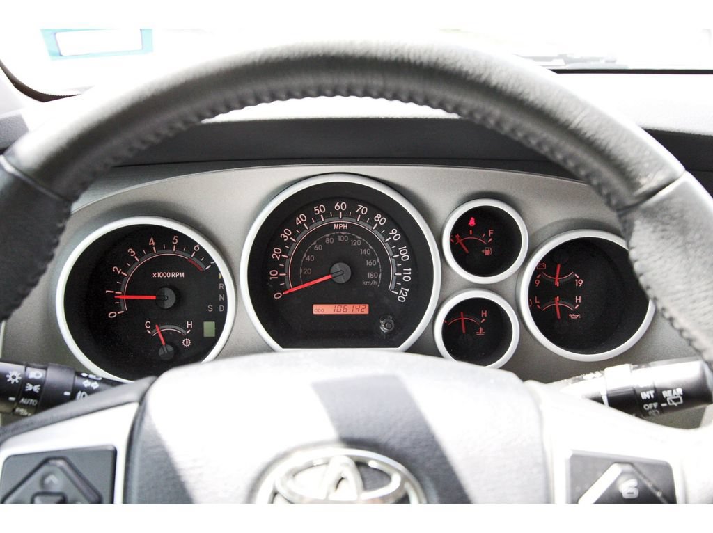 Used 2014 Toyota Sequoia SR5 RWD image 7