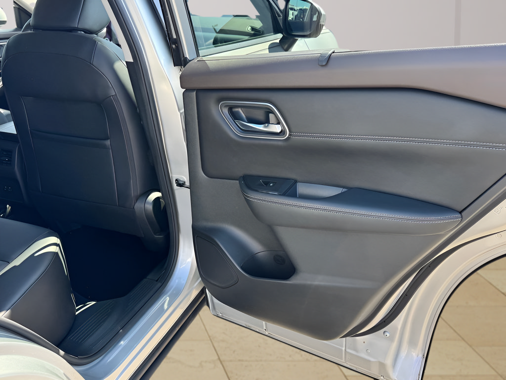 Used 2021 Nissan Rogue SV w/ Premium Package AWD/4WD image 28