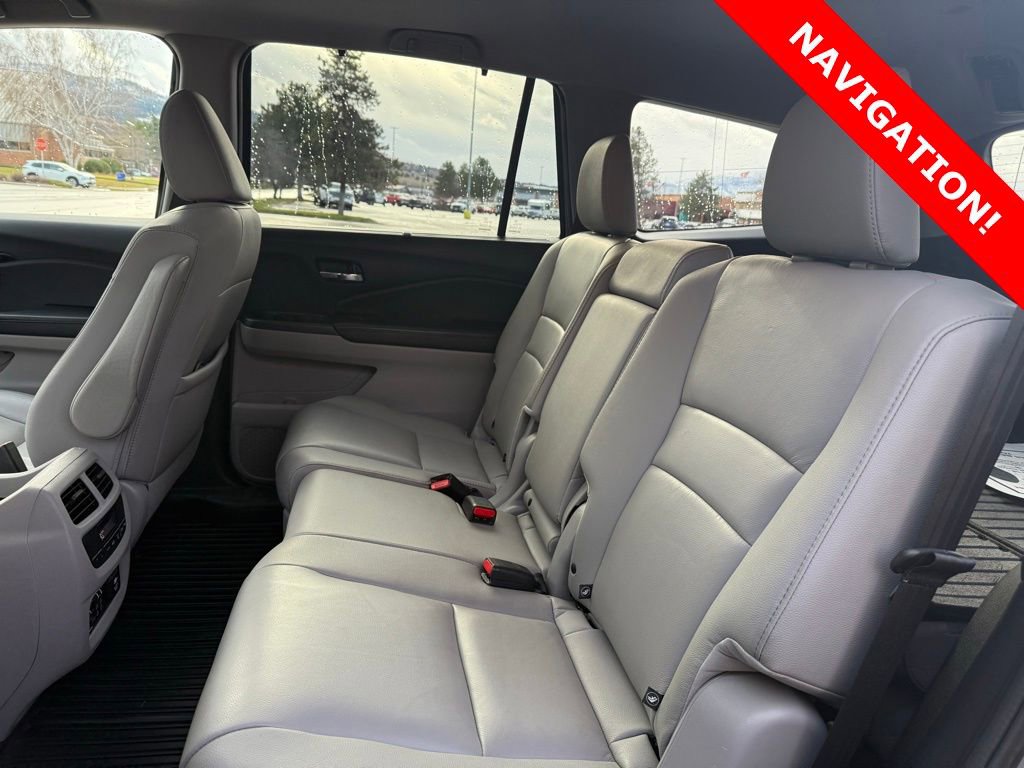 Used 2017 Honda Pilot Touring image 14