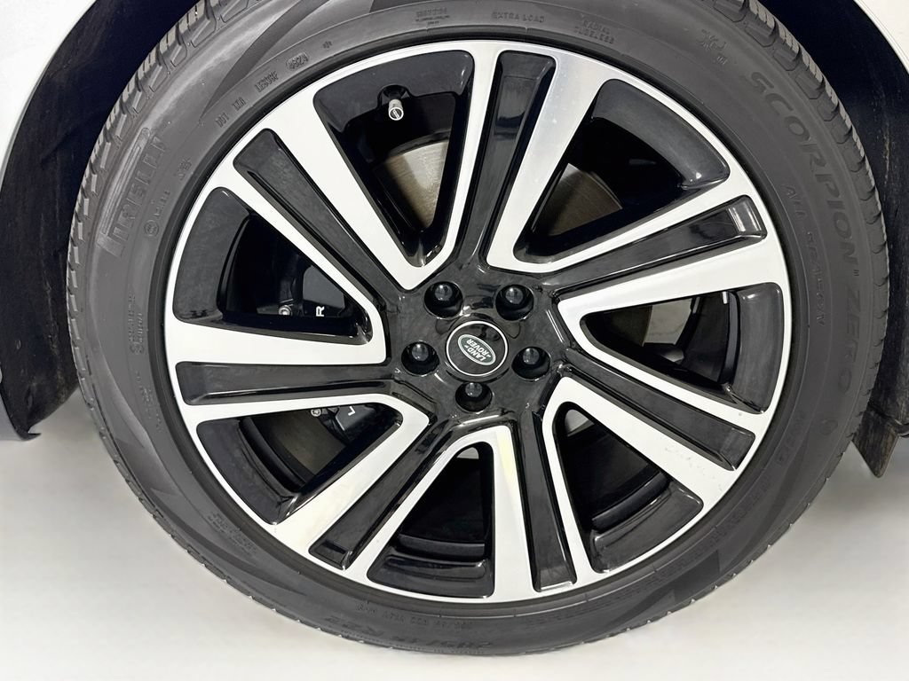 Used 2023 Land Rover Range Rover SE AWD/4WD image 32