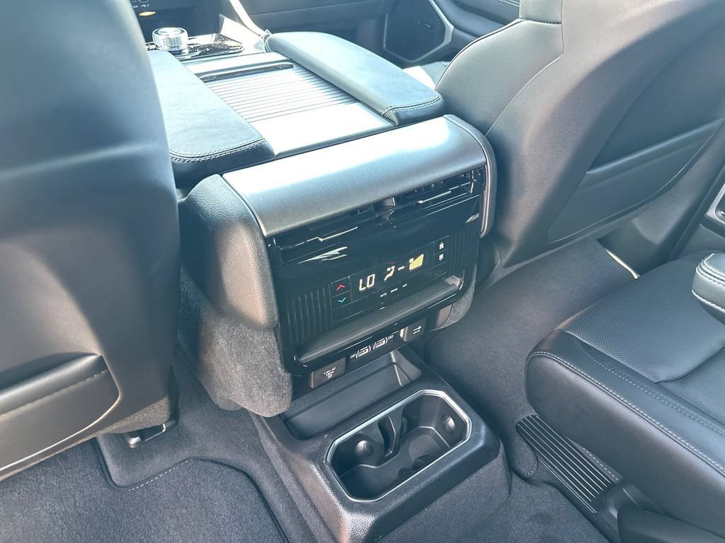 New 2026 Jeep Grand Wagoneer L 4WD image 31
