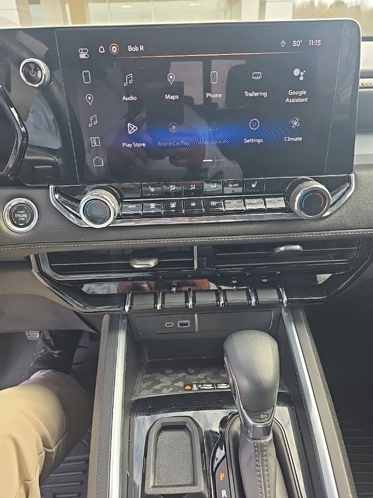 Used 2023 Chevrolet Colorado LT w/ LT Convenience Package III image 7