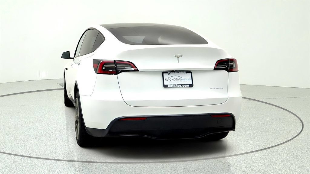 Used 2025 Tesla Model Y Long Range AWD/4WD image 6