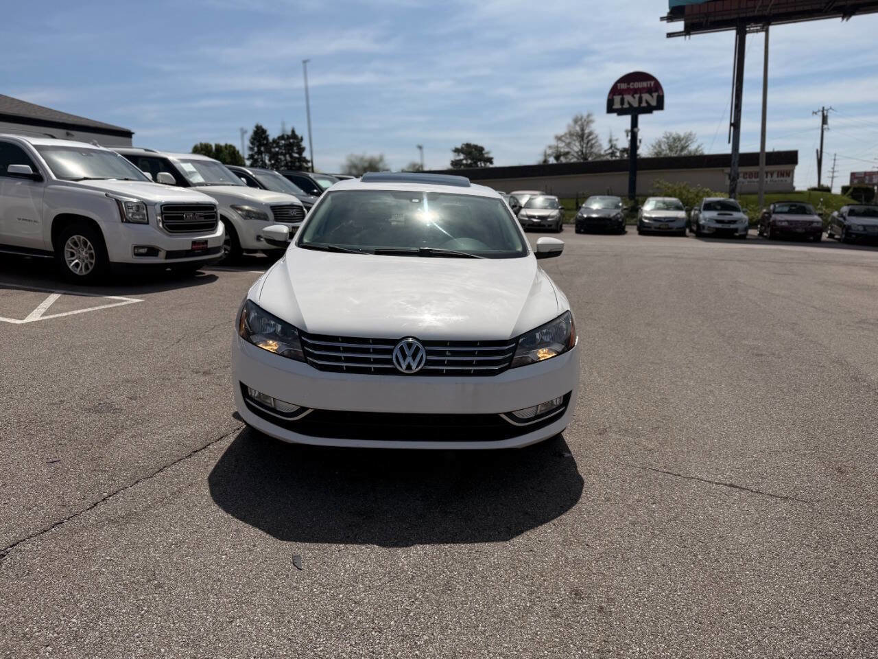 Used 2014 Volkswagen Passat TDI SE FWD image 3