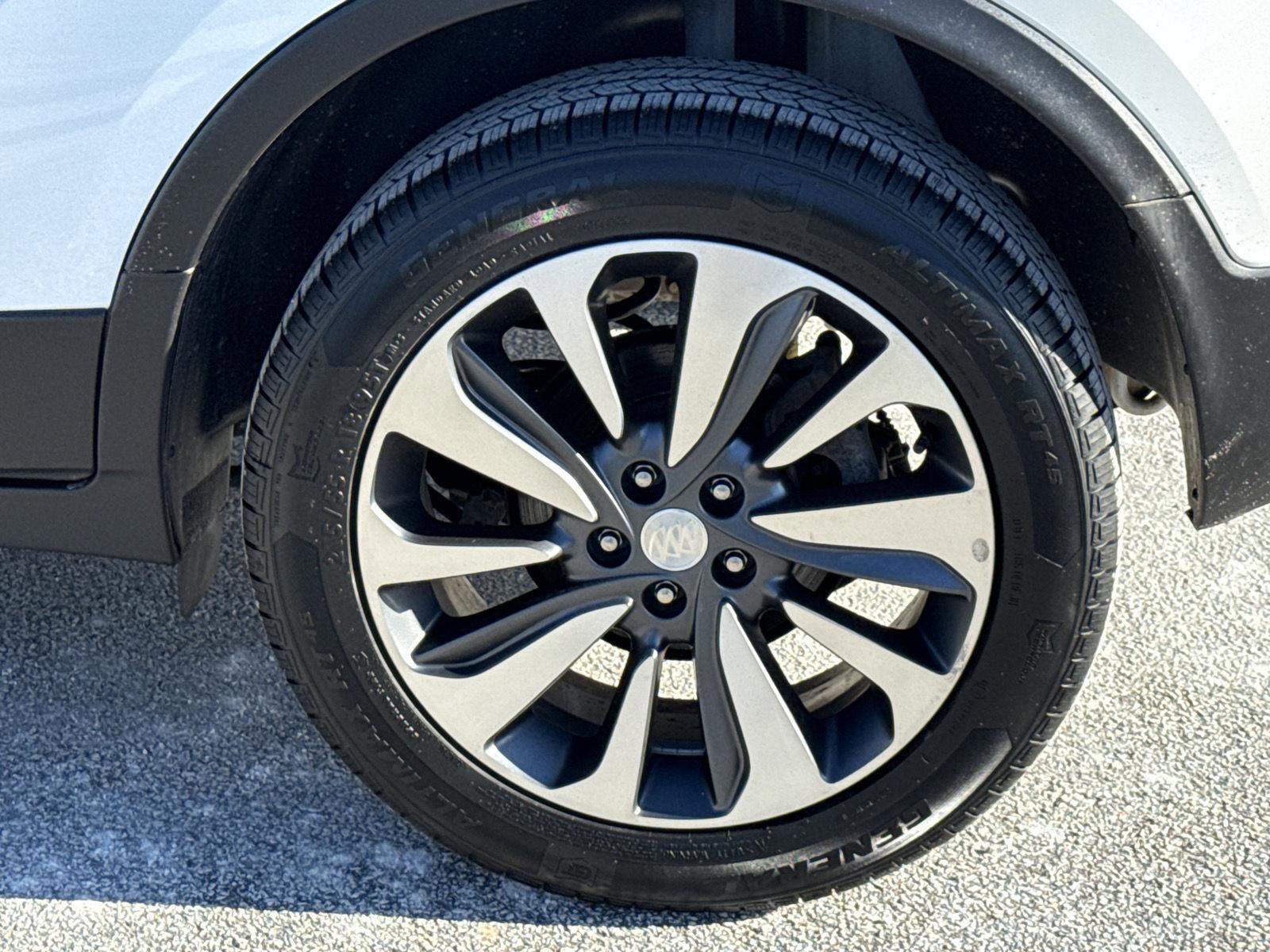 Used 2022 Buick Encore Preferred w/ Safety Package image 14