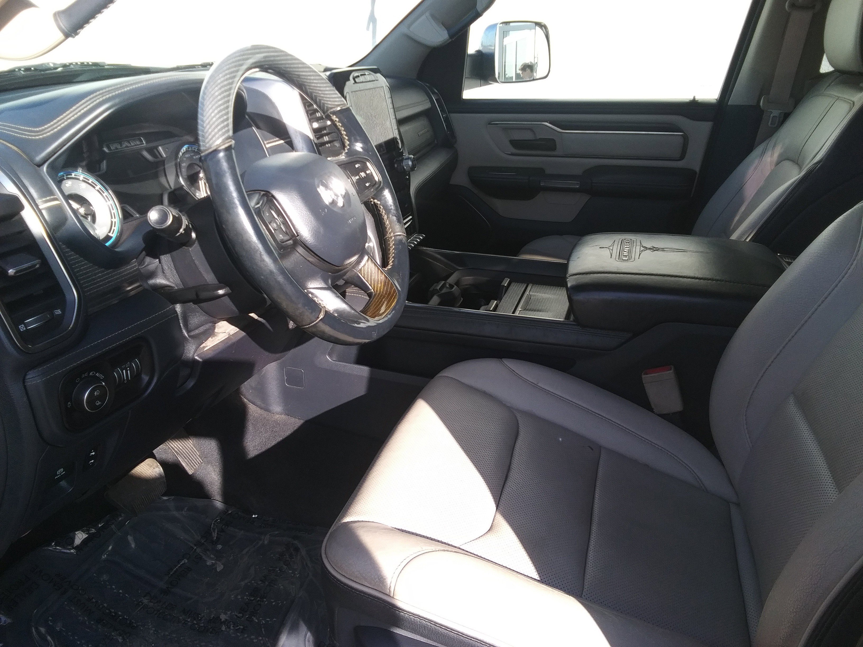 Used 2019 RAM 1500 Limited w/ Advanced Safety Group AWD/4WD image 14