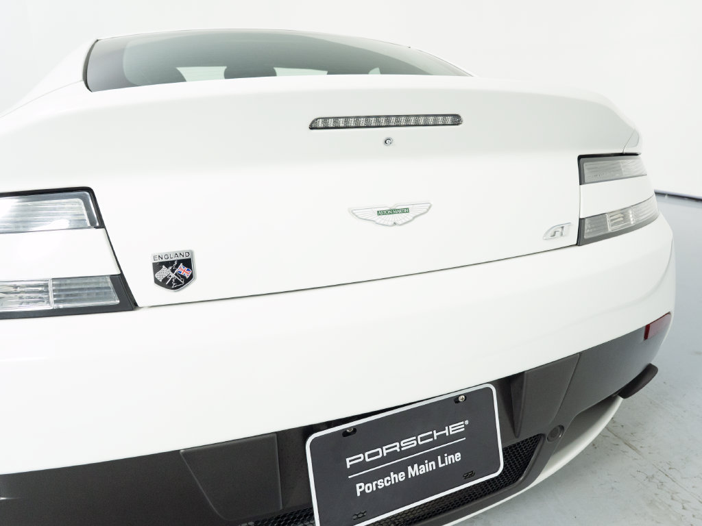 Used 2015 Aston Martin V8 Vantage GT RWD image 48