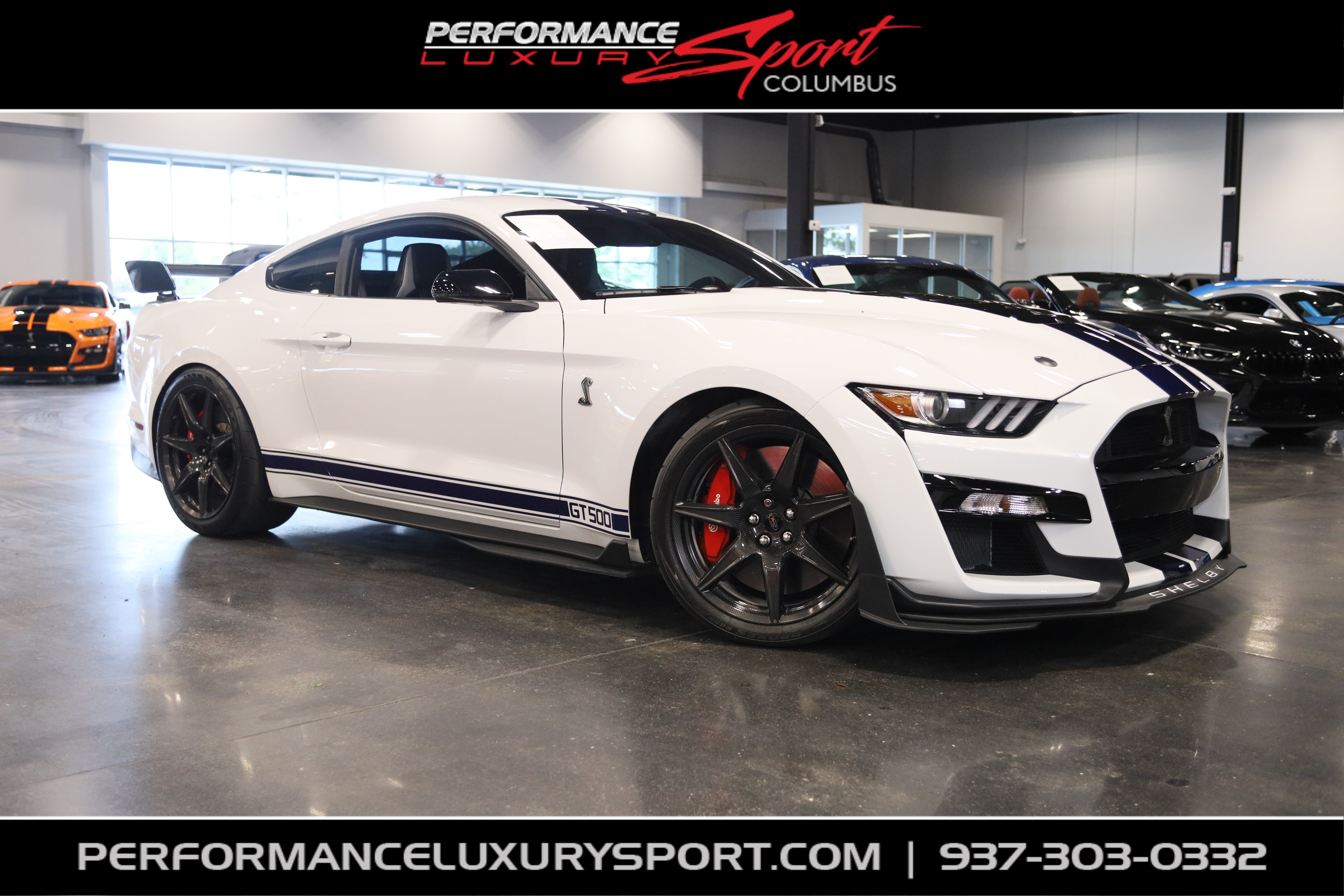 Used 2021 Ford Mustang Shelby GT500 w/ Carbon Fiber Track Pack RWD image 1