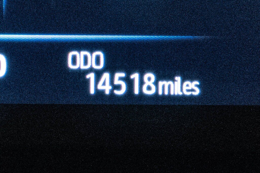 Certified 2025 Toyota Sienna LE FWD image 17