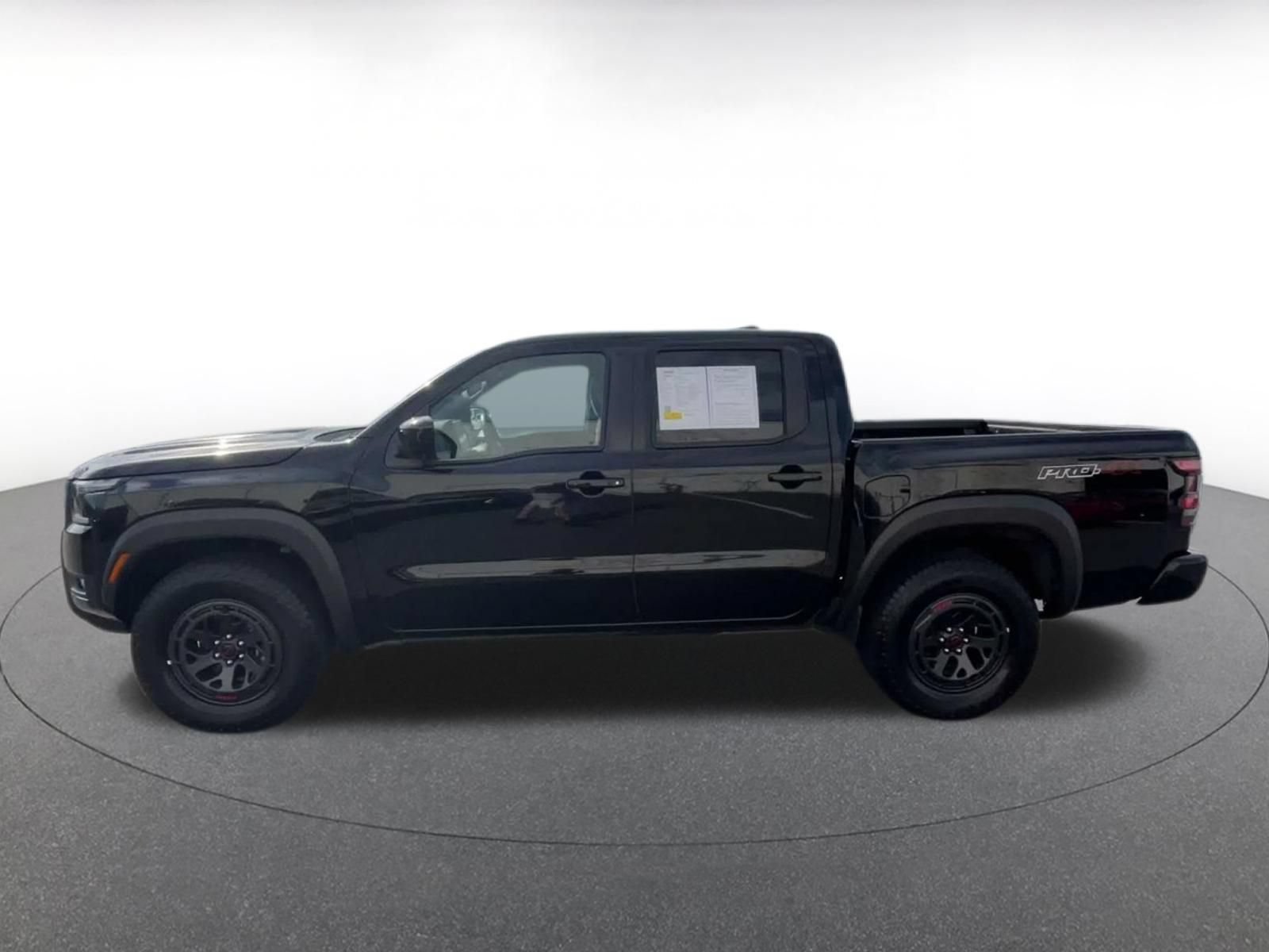 Used 2026 Nissan Frontier PRO-4X AWD/4WD image 7