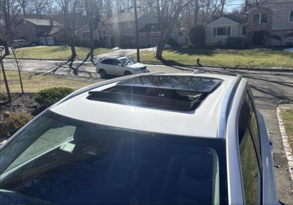 Used 2023 Volvo XC90 B6 Plus image 4