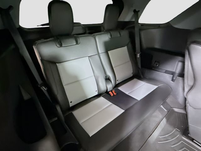 Used 2023 Ford Explorer XLT w/ Equipment Group 202A image 26