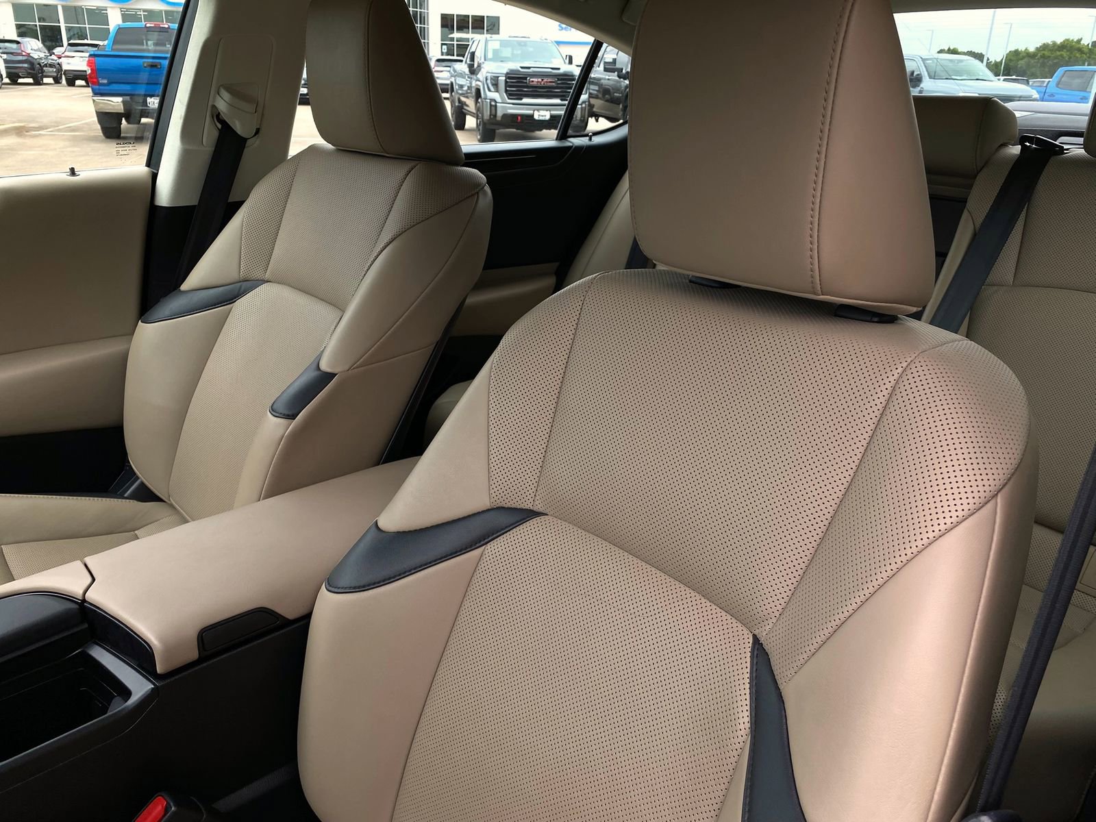 Used 2019 Lexus ES 350 w/ Premium Package FWD image 12