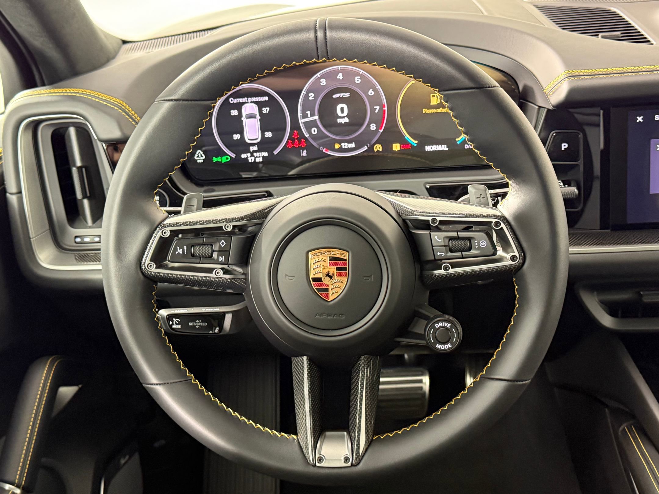 New 2026 Porsche Cayenne GTS image 21