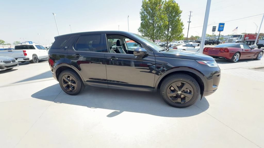 Used 2023 Land Rover Discovery Sport S AWD/4WD image 9