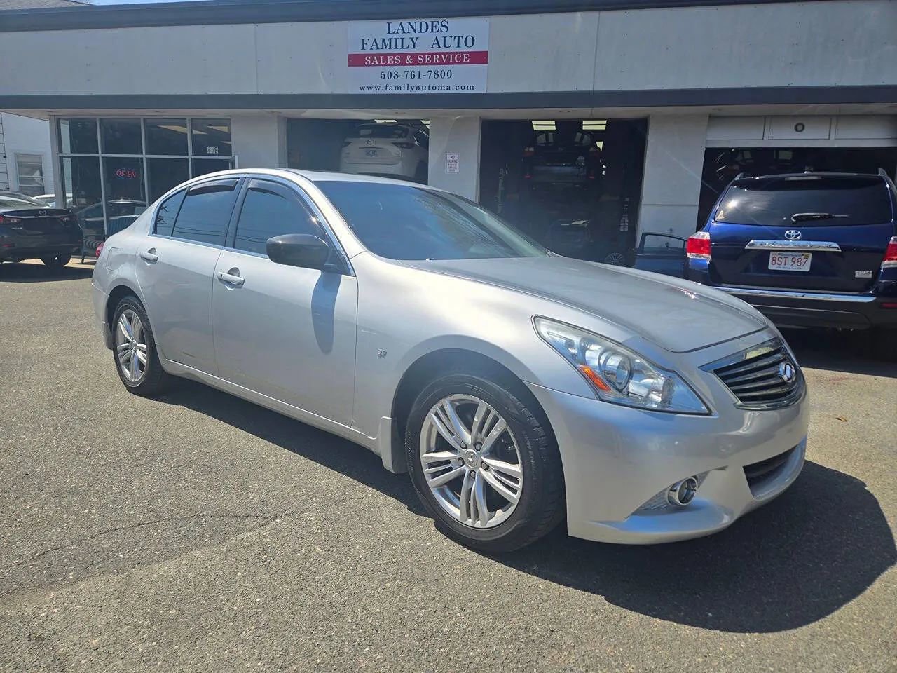 Used 2013 INFINITI G37 x Sedan w/ Premium Pkg AWD/4WD image 20