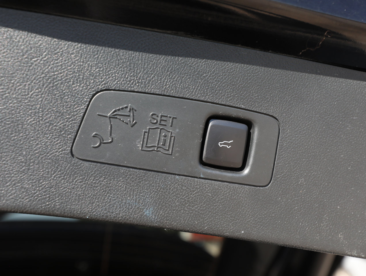 Used 2022 Lincoln Corsair FWD image 13