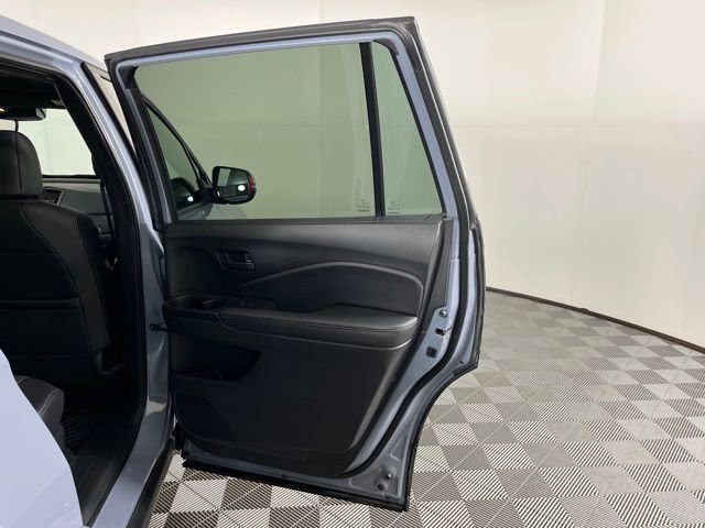 Used 2023 Honda Passport EX-L image 42