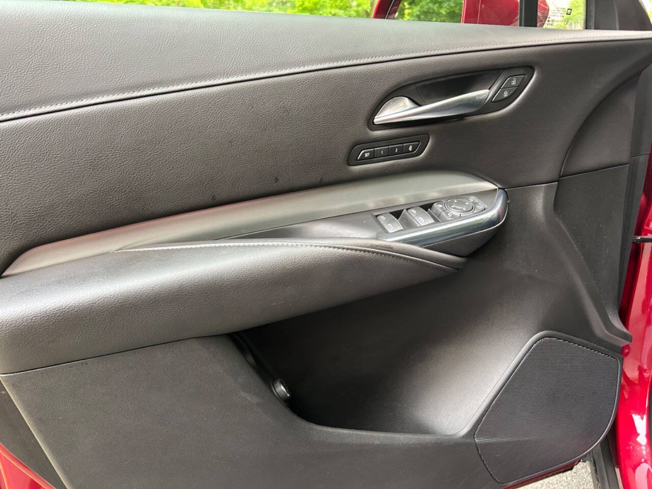 Used 2019 Cadillac XT4 Premium Luxury AWD/4WD image 31