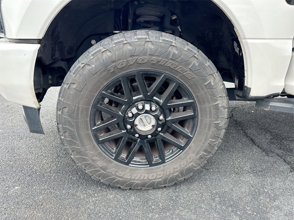 Used 2019 Ford F250 Lariat w/ Lariat Ultimate Package image 27