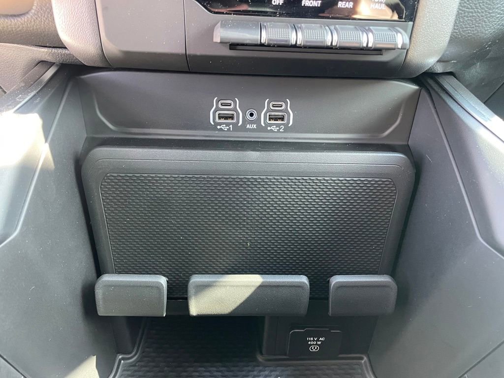 New 2026 RAM 1500 Big Horn w/ Night Edition image 18