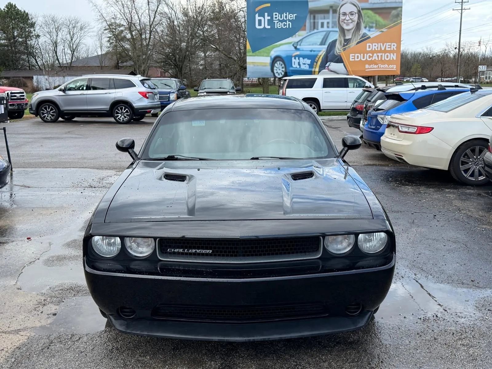 Used 2013 Dodge Challenger SXT w/ Super Sport Group image 9