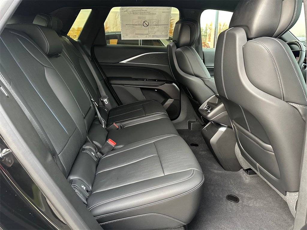 New 2026 Cadillac Lyriq Luxury image 12