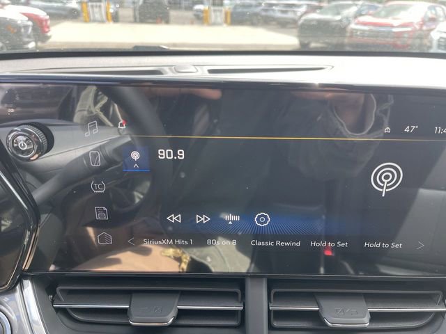 New 2026 Chevrolet Trax ACTIV w/ Sunroof Package FWD image 16