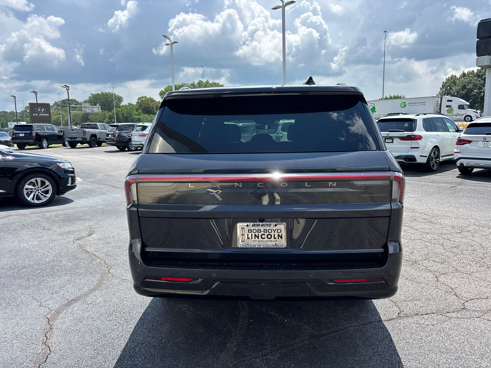 New 2027 Lincoln Navigator L Reserve w/ Jet Appearance Package AWD/4WD image 6