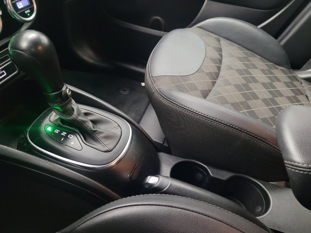 Used 2018 FIAT 500L Pop w/ Premium Group image 26