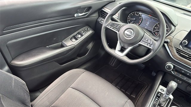 Used 2024 Nissan Altima 2.5 SV image 26