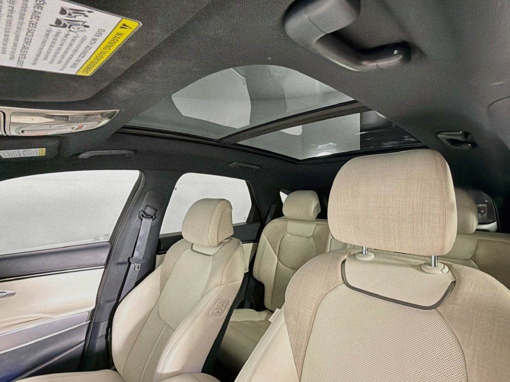 Used 2024 Genesis Electrified GV70 AWD/4WD image 22