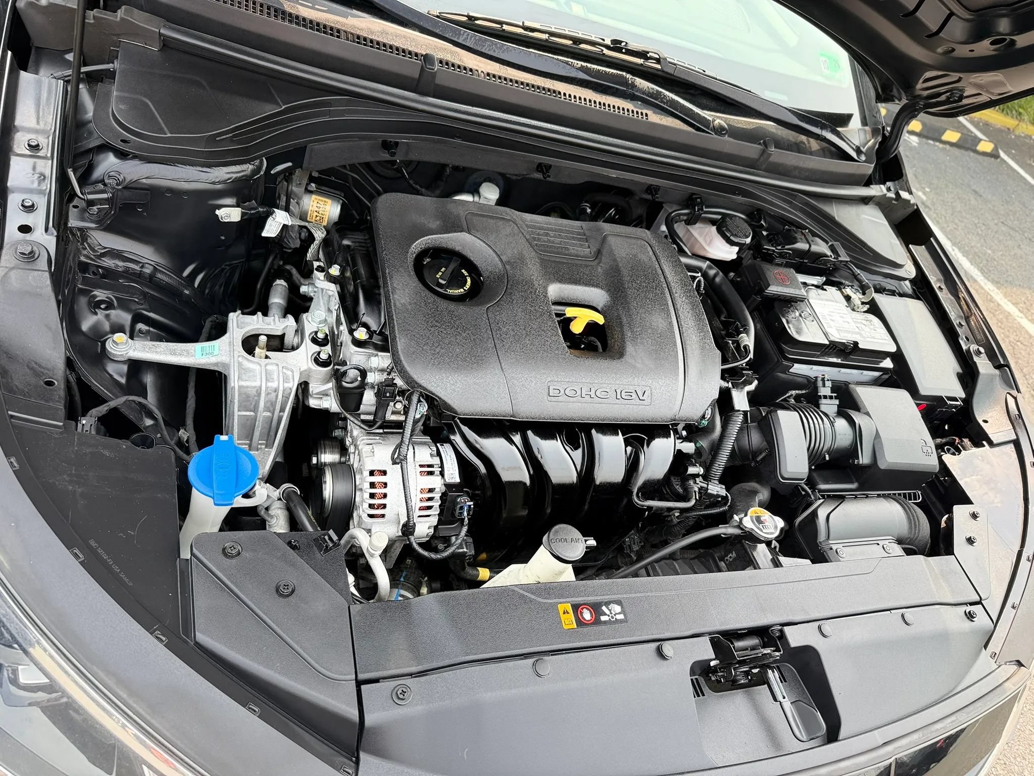 Used 2020 Hyundai Elantra SE FWD image 34