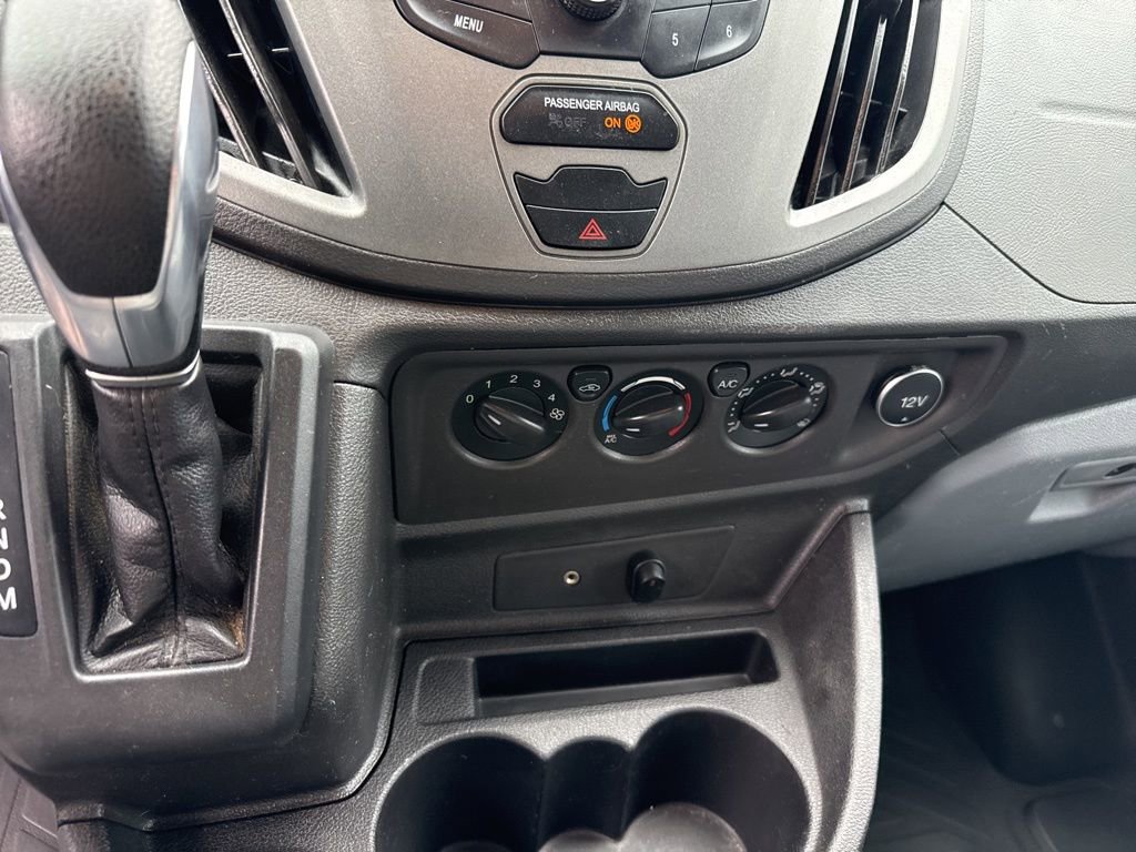 Used 2019 Ford Transit 250 138 RWD image 12