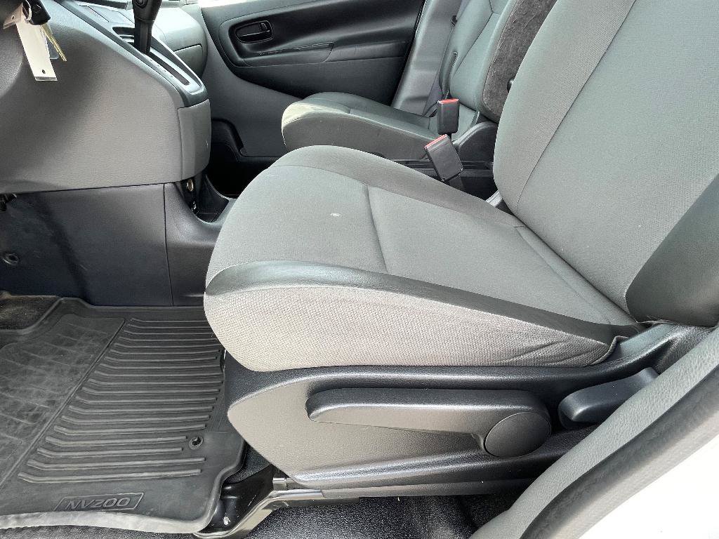 Used 2020 Nissan NV200 S w/ Back Door Glass Package FWD image 18