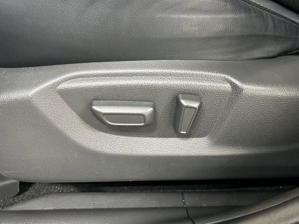 Used 2023 Mitsubishi Eclipse Cross SEL image 10