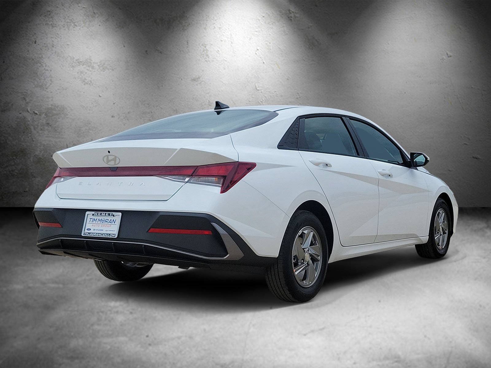 New 2026 Hyundai Elantra SE FWD image 3