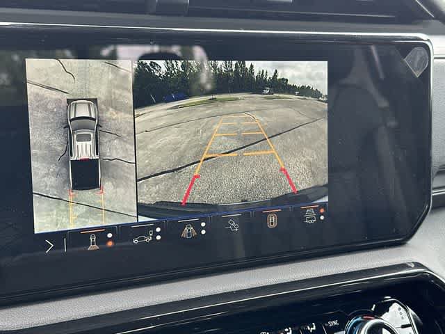 New 2026 GMC Sierra 1500 AT4 w/ AT4 Premium Package AWD/4WD image 32