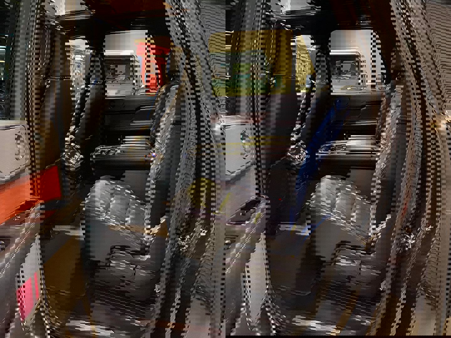 Used 2020 Lincoln Navigator L Reserve image 37