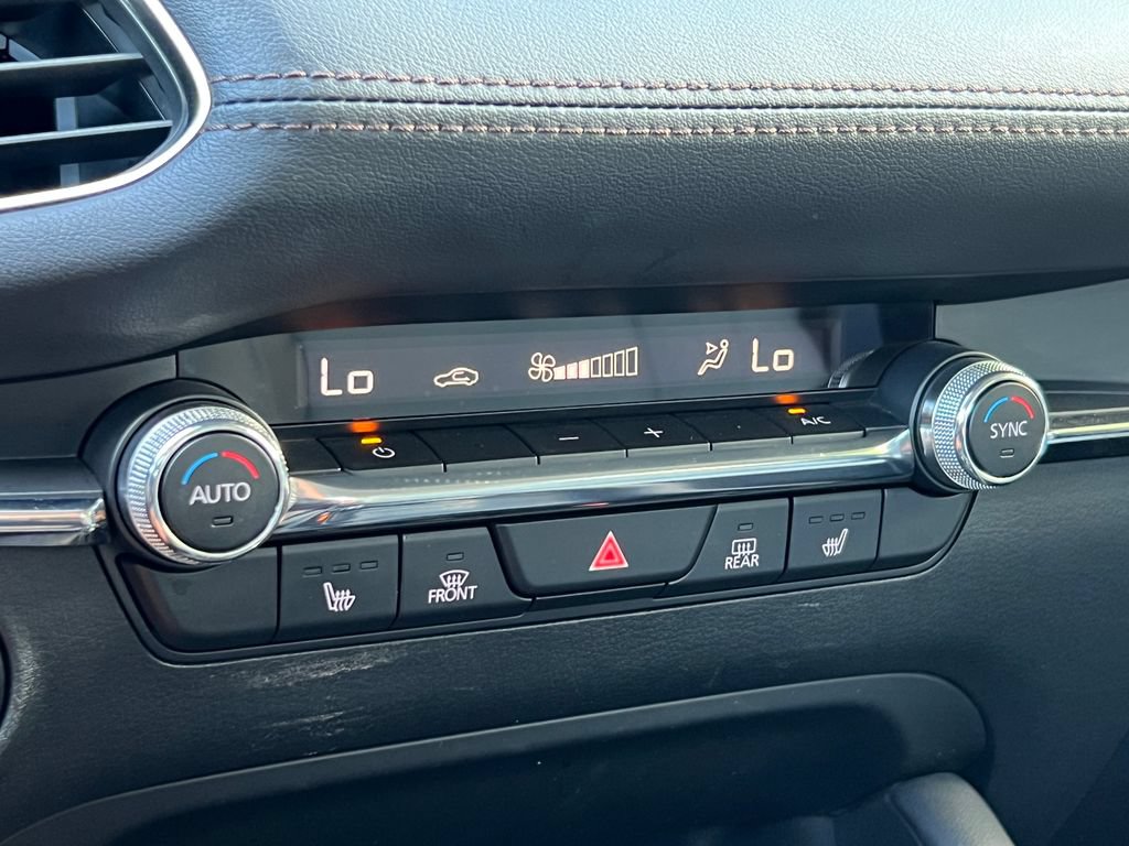 Used 2023 MAZDA MAZDA3 s FWD image 26