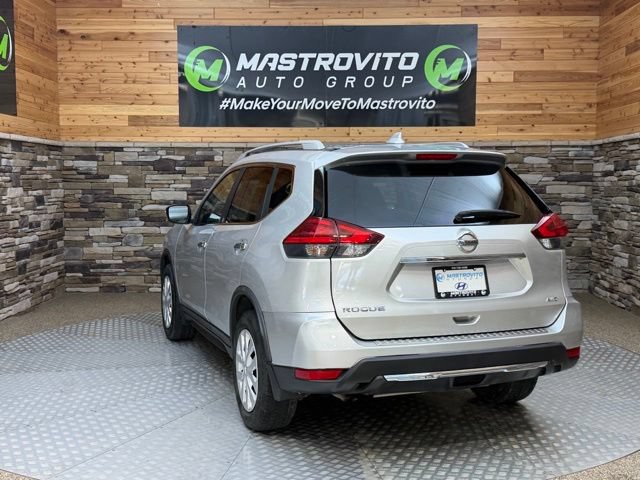 Used 2017 Nissan Rogue S w/ S Appearance Package AWD/4WD image 6