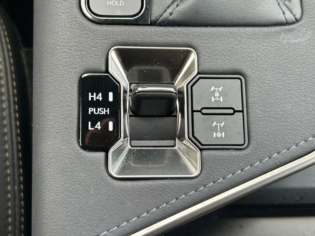 Used 2025 Lexus GX 550 AWD/4WD image 36
