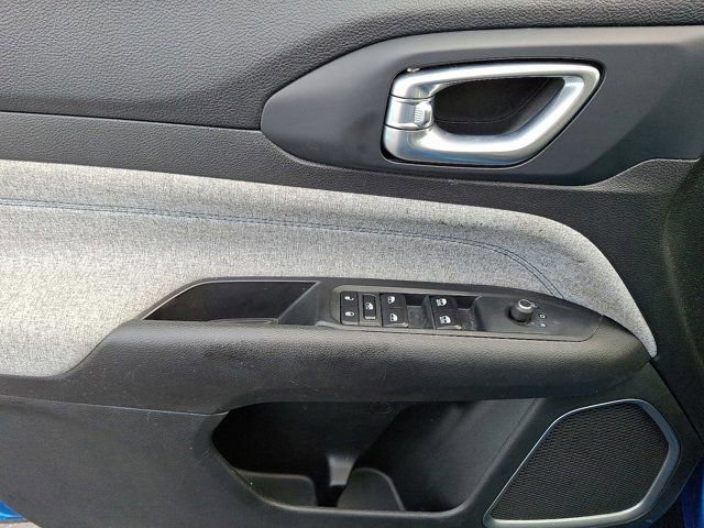 Certified 2022 Jeep Compass Latitude w/ Convenience Group image 16