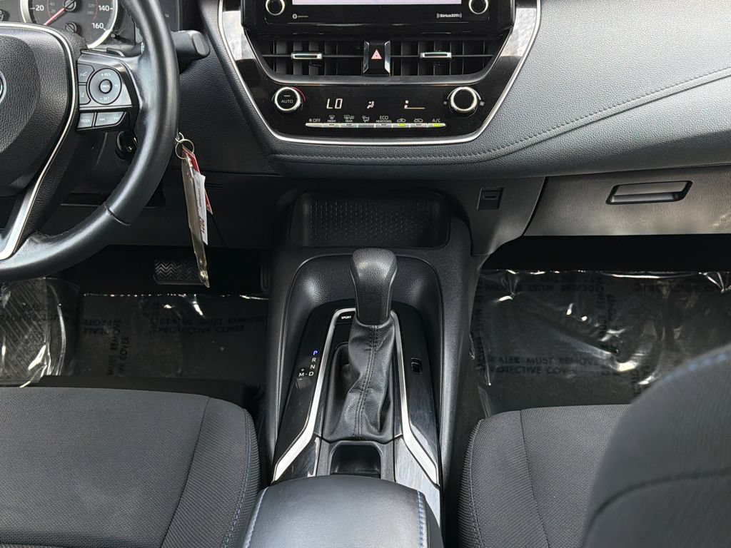 Used 2022 Toyota Corolla SE FWD image 14