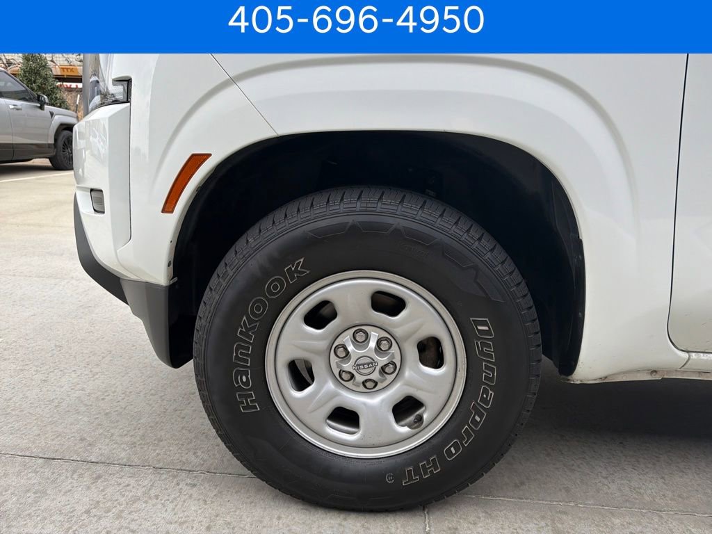 Used 2022 Nissan Frontier S image 11